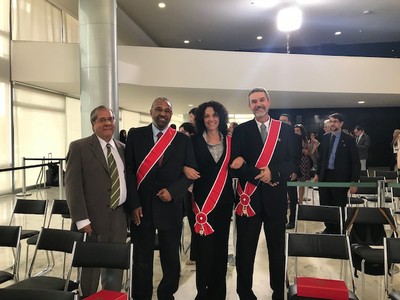Ceremony of Grand Cross award of the National Order of Scientific Merit in 2018. Professor Zanotto and other professors are honored.